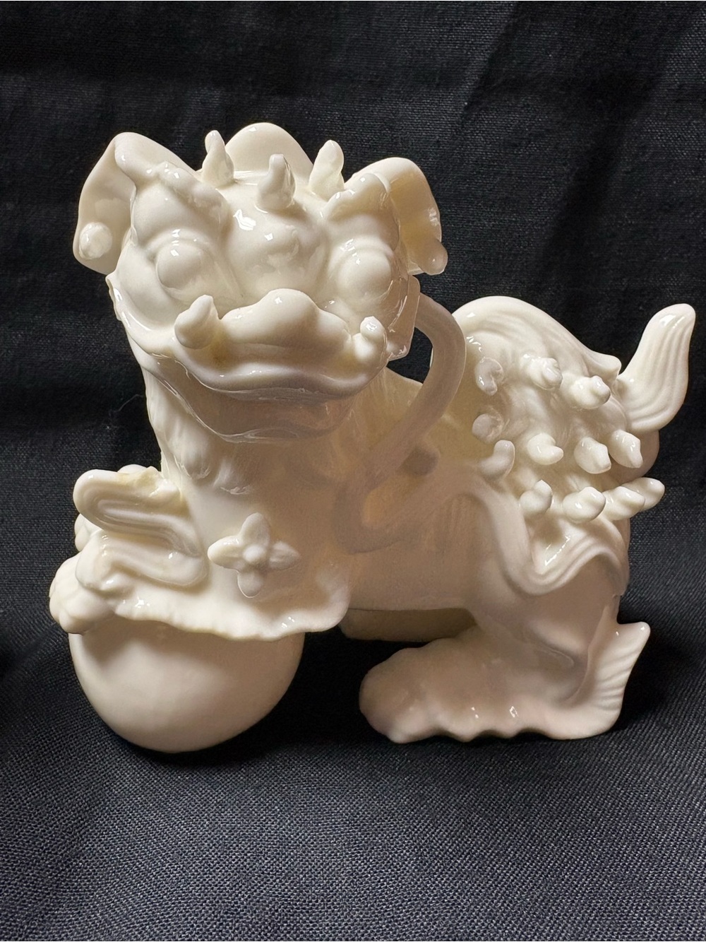 Vintage White Porcelain Foo Dog Guardian Lion Figurines